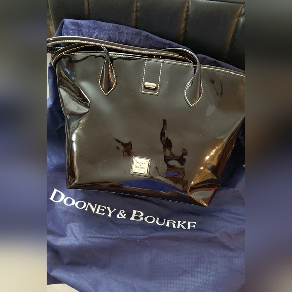 Dooney & Bourke Handbags - Dooney & Bourke Cindy Medium Patent Leather Tote Bag
